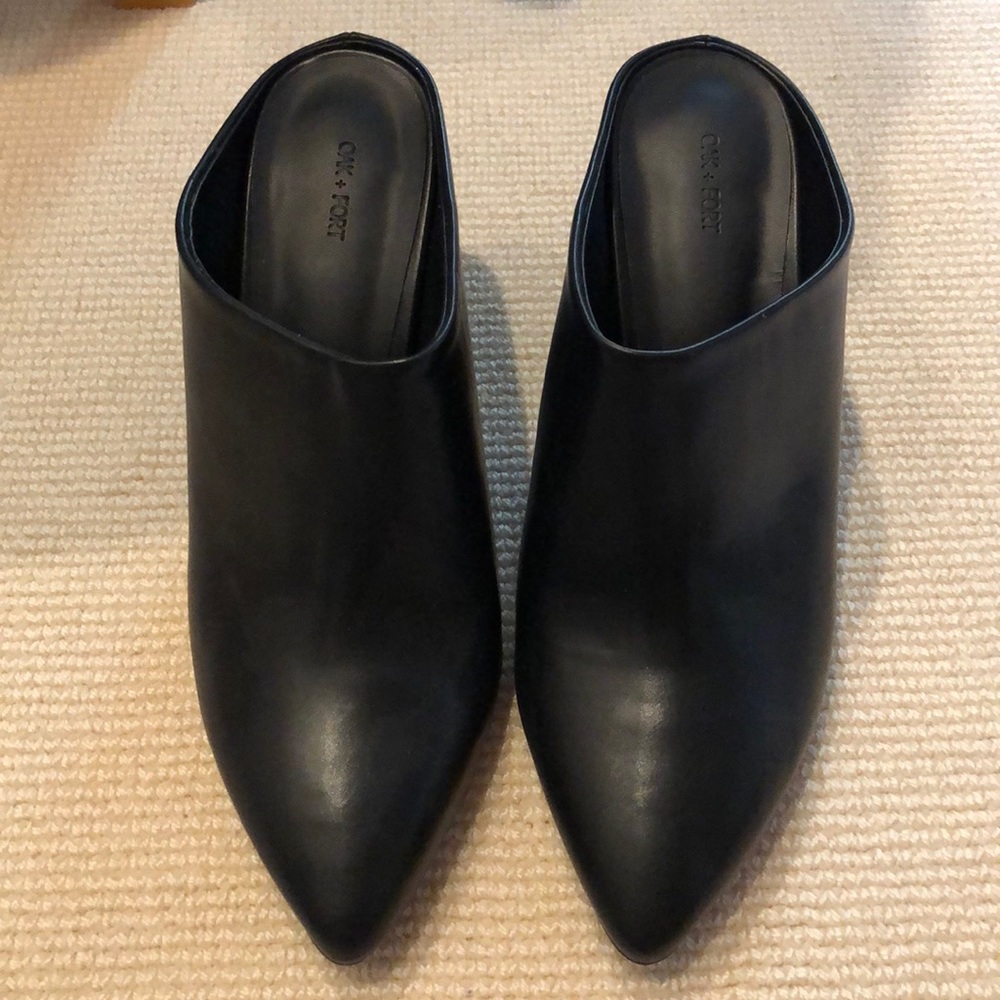 Brand new in box Oak + Fort black heeled mules